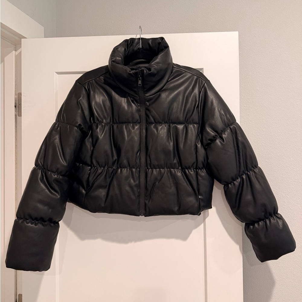 Women's Black Puffer Jacket